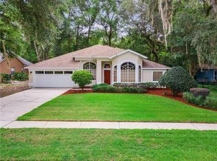 1327 Sablewood Dr, Apopka, FL 32712