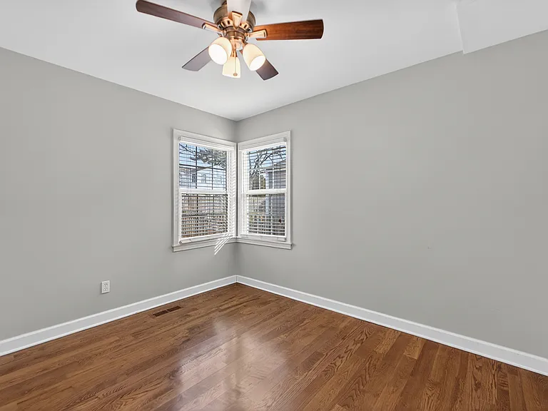 4640 W 70th Ter — Photo 18