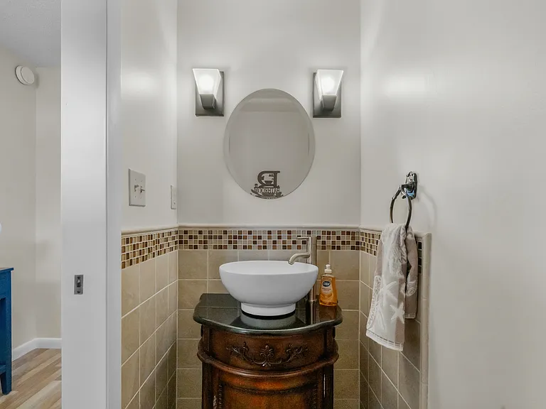 4701 N Kings Hwy #6 — Photo 34