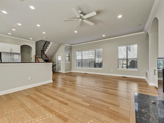 5th image of 4432 Bowser Ave Unit B
