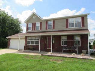 1523 Picketts Ct, O'Fallon, IL 62269