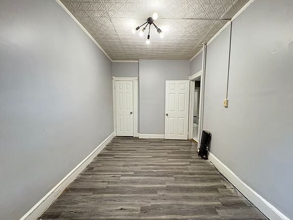 4th image of 721 Bergen St Floor 2