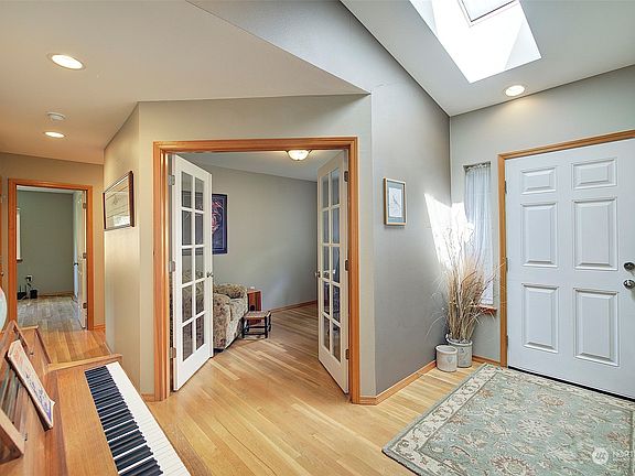 3rd image of 24712 139th Street SE