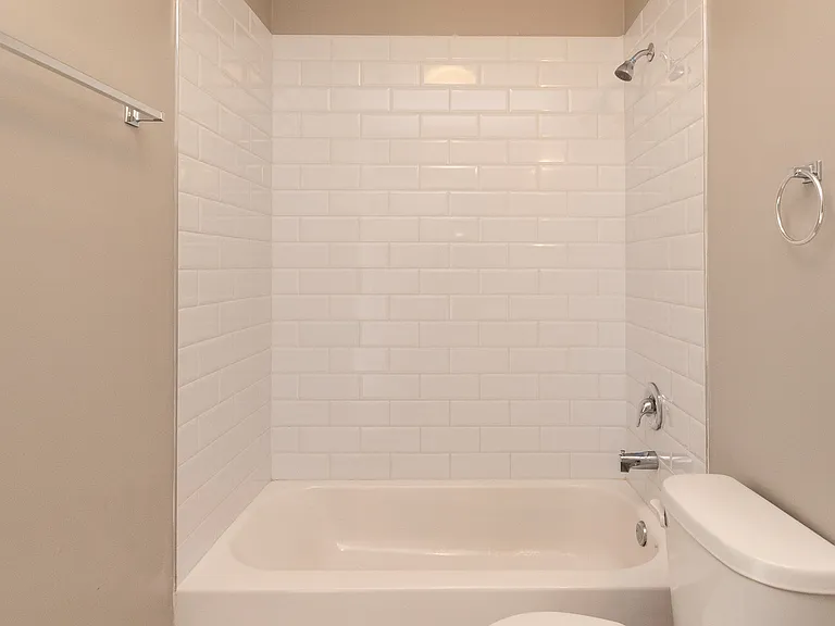 3141 N. Sheffield — Photo 7