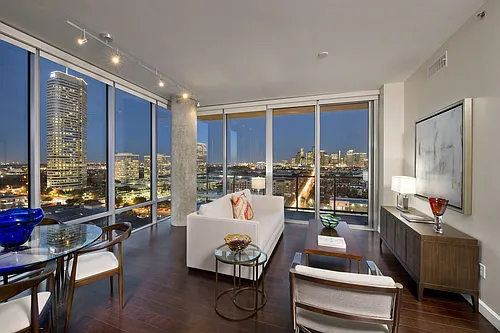 The Sovereign at Regent Square Photo 1