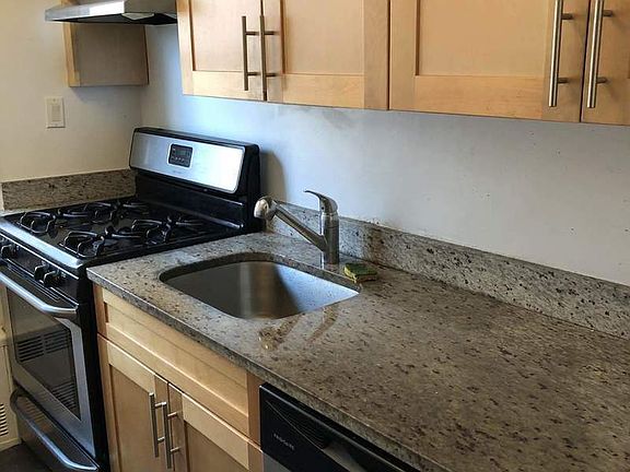 2nd image of 10910 Queens Blvd APT 3D