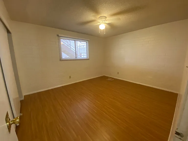 1827 W Tuckey Ln #3 — Photo 6