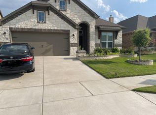 1740 Rio Secco Dr, Fort Worth, TX 76131