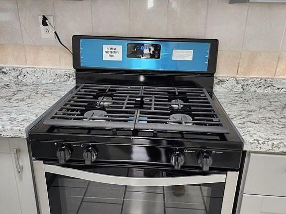 3rd image of 1 Rockaway St APT 2