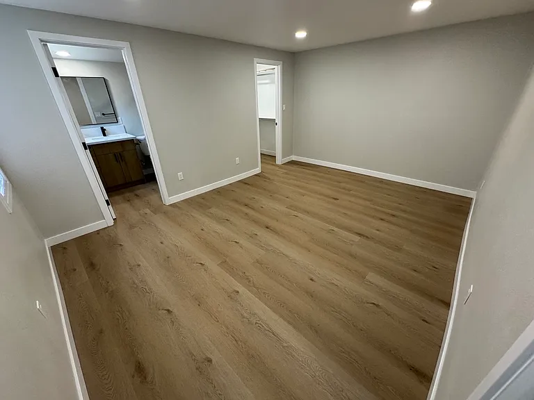 8932 Grand Ave — Photo 6
