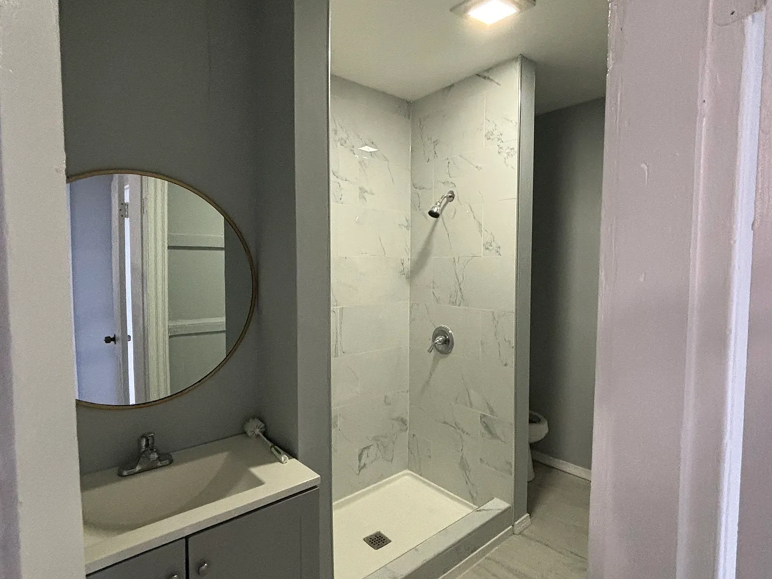 3 bed, 1.0 bath, 1091 sqft, $1,850 — Photo 3