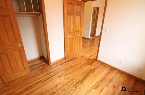 Rented by Batra Group Inc | media 7