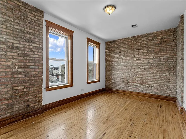 3401 W Armitage Ave #2 — Photo 9