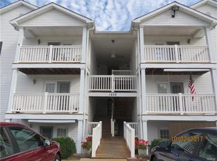 1408 Summertree Springs Ave UNIT 1408D, Valley Park, MO 63088