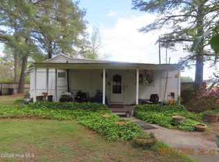 401 British Rd, Kinston, NC 28501