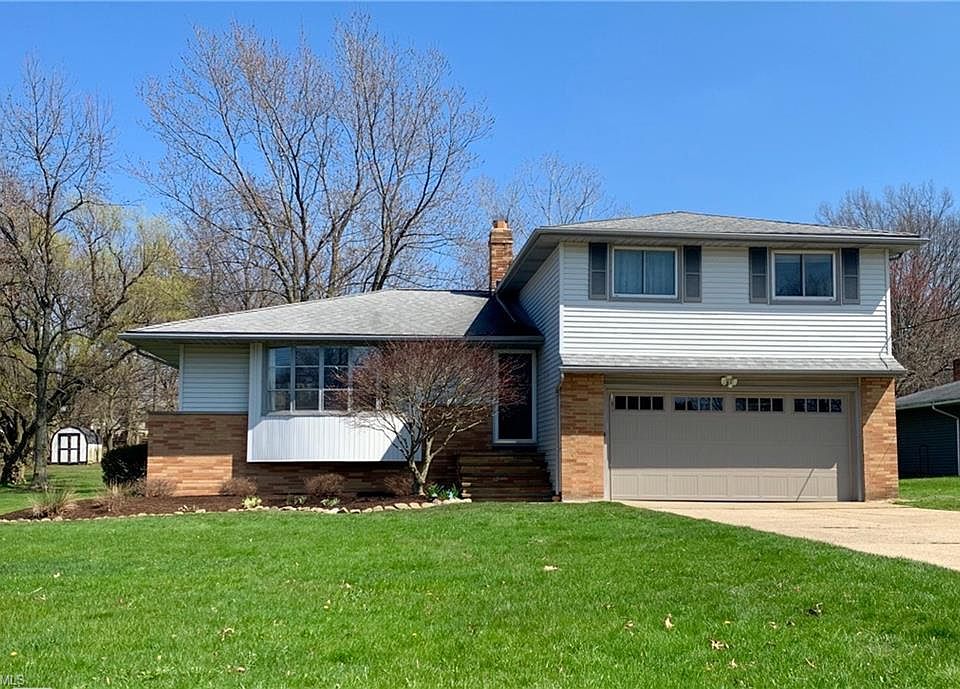 1st image of 921 Rose Blvd