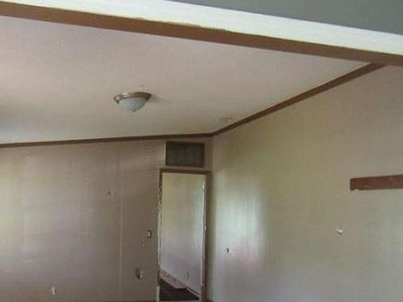 3rd image of 1036 Sherwood Dr