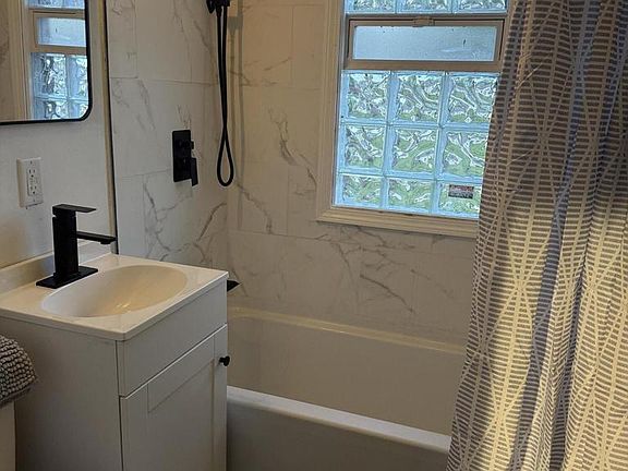 3rd image of 3578 S 48th STREET