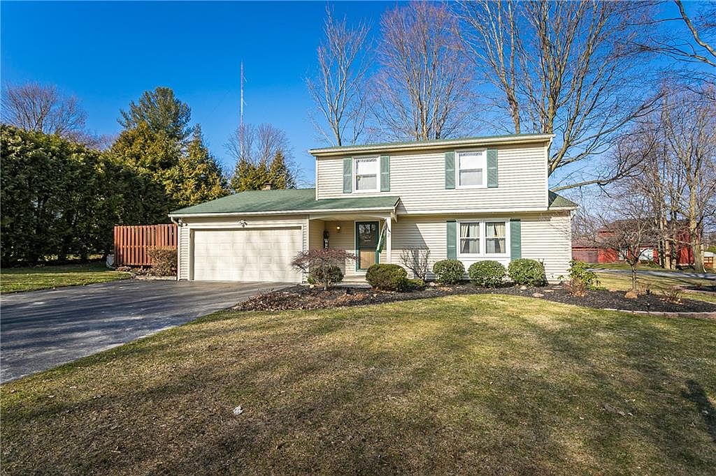 2 Todd Ln Penfield Ny Zillow