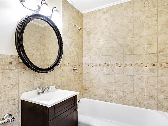 5th image of 330 E 83rd St APT 4N
