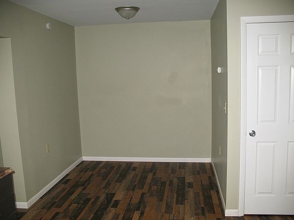 5th image of 1529 W 42nd St