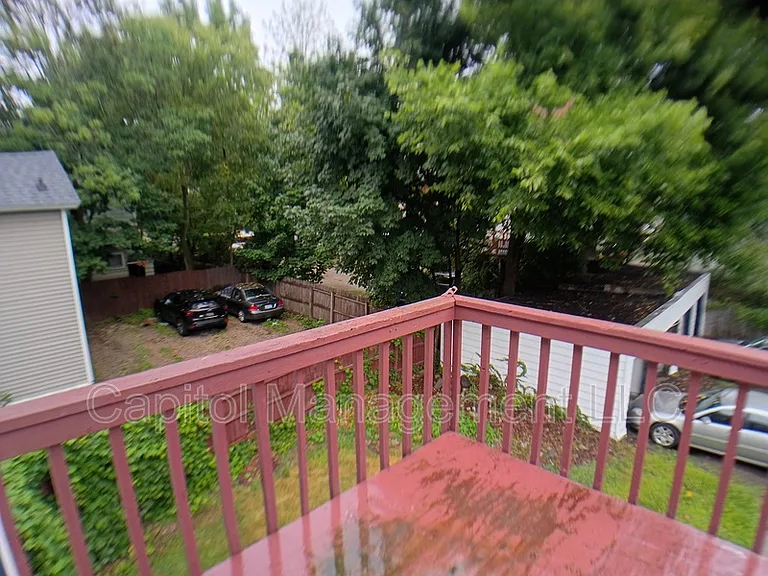 316 W Saginaw St #1/2 — Photo 15