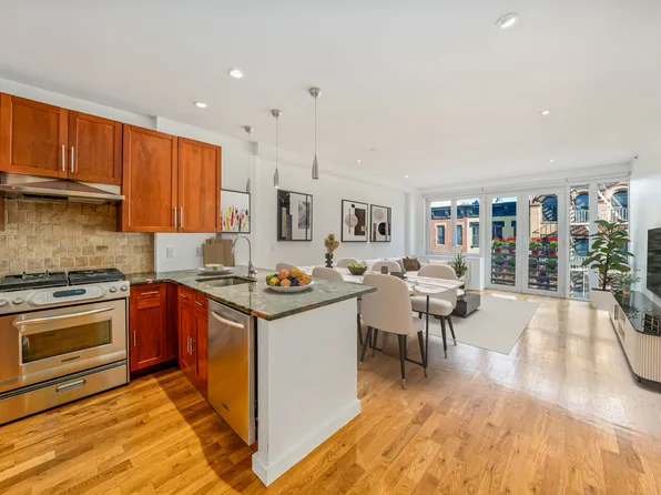 450 East 117th Street image 2 of 17