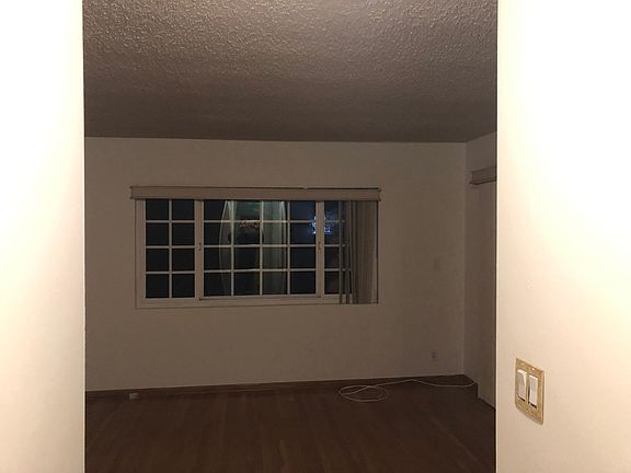3rd image of 2549 Tilden Ave