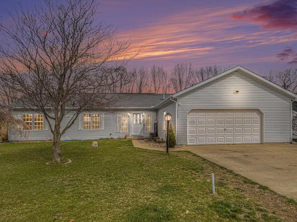 29887 Newcastle Dr, Elkhart, IN 46514