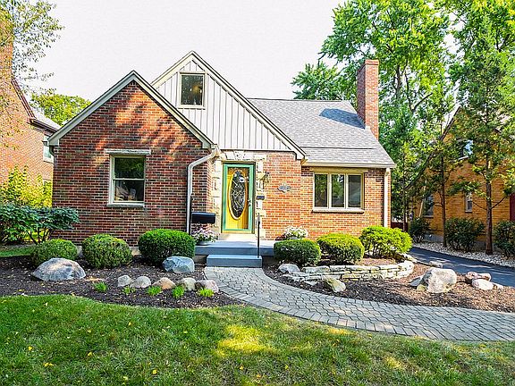 5th image of 337 Wisteria Dr