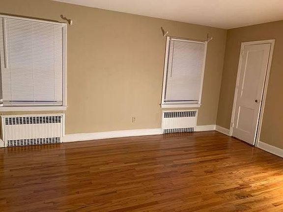 5th image of 58 Lake Ave