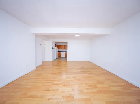 1910 Avenue V image 12 of 19