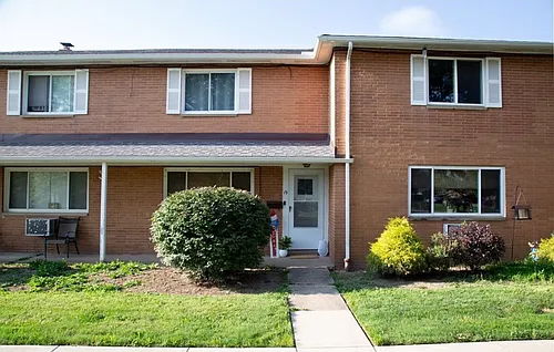 2472 Warren Pkwy #19 Photo 1