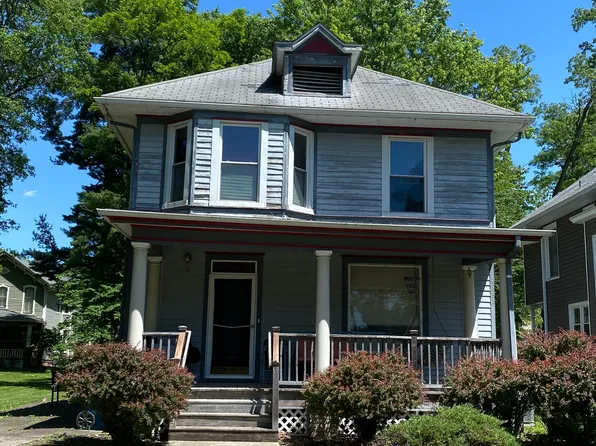 2 Saint Andrews Pl, Edwardsville, IL 62025
