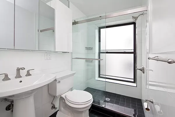 Rented by R New York | media 20