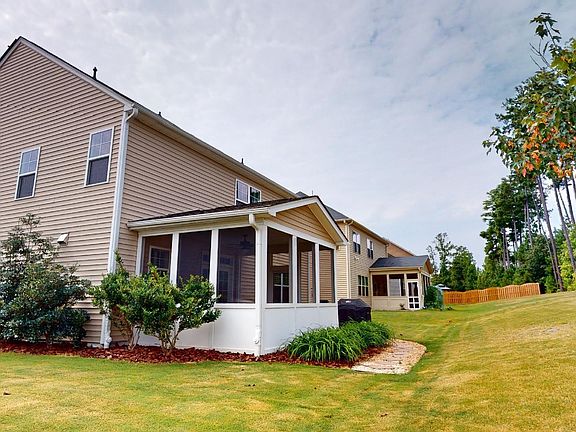4th image of 2517 Kestrel Heights Ct