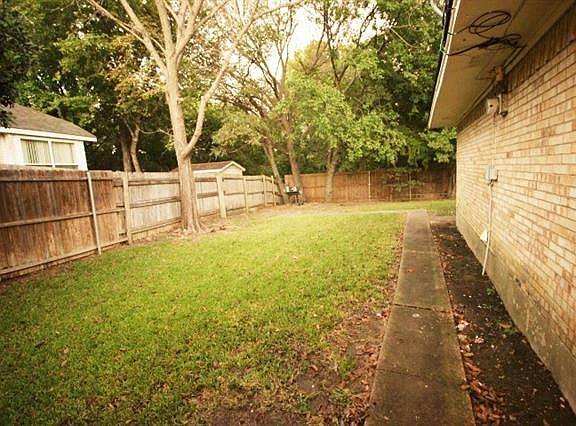 4th image of 522 Renee Ln