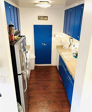 3rd image of 1139 S Clifpark Cir #12E