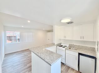 360 N Tustin St #11, Orange, CA 92867
