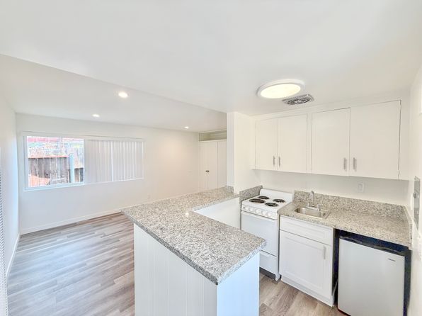 360 N Tustin St #11