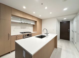 5580 No 3 Rd #1210, Richmond, BC V6X0R8