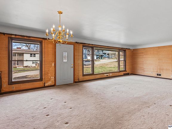 5th image of 10319 Woodridge Ln