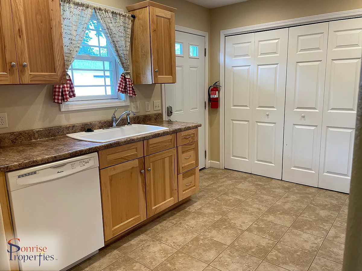 2 bed, 1144 sqft, $1,015 — Photo 3