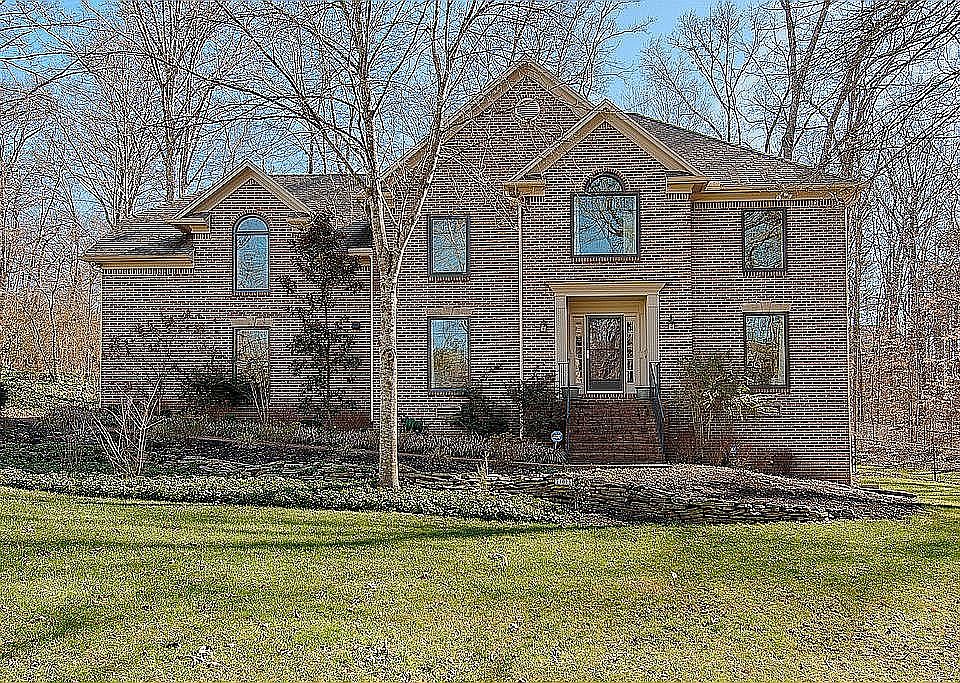 1st image of 703 El Monte Cir
