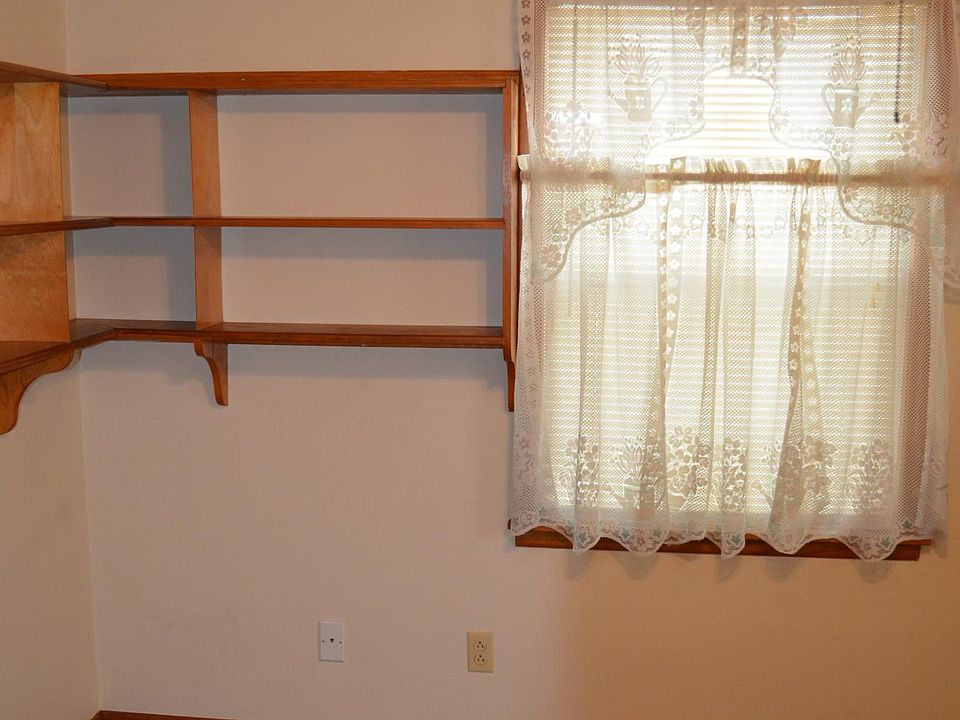 1st image of 705 W Mulberry Ave
