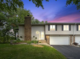 8430 W 100th St, Bloomington, MN 55438