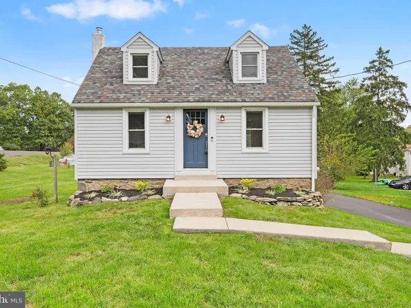 18 Perkiomen Ave, Schwenksville, PA 19473