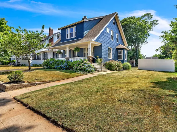 17 Pardee Place, East Haven, CT 06512