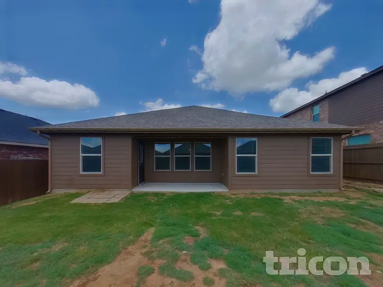 9216 Castorian Dr — Photo 15