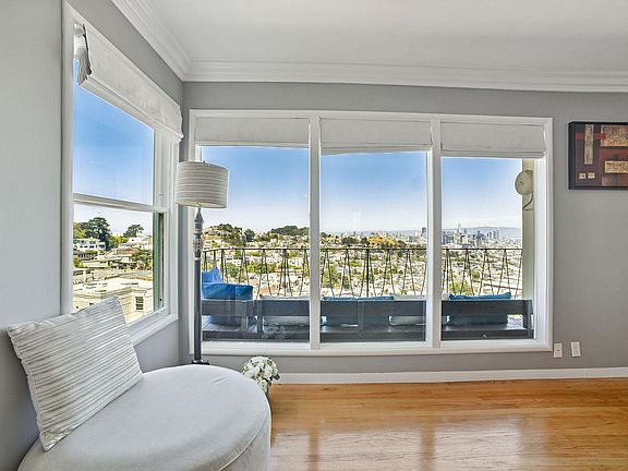 3rd image of 140 Graystone Ter APT 2